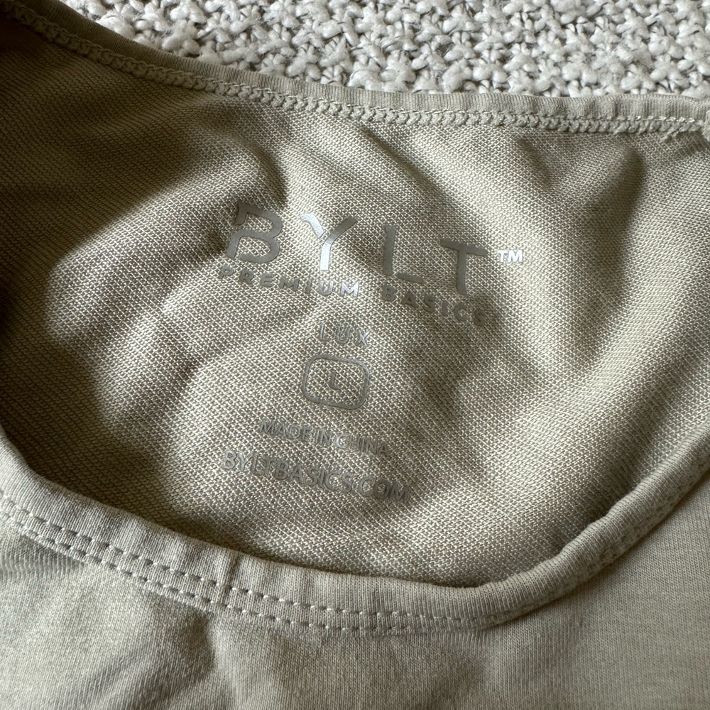 Premium basics tshirt